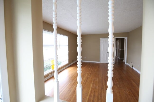 Building Photo - 2816 8th St NE