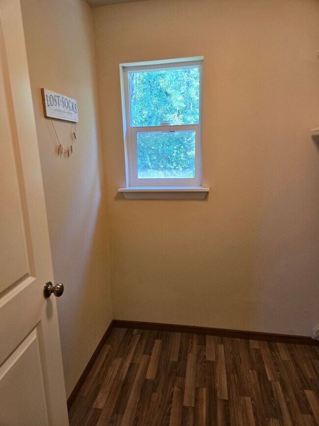 Building Photo - STATUS: HOLD- |R16| $2450