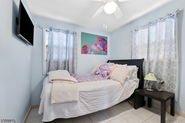 Building Photo - 34 Ward Ave