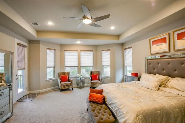 Building Photo - 2236 Long Bow Dr