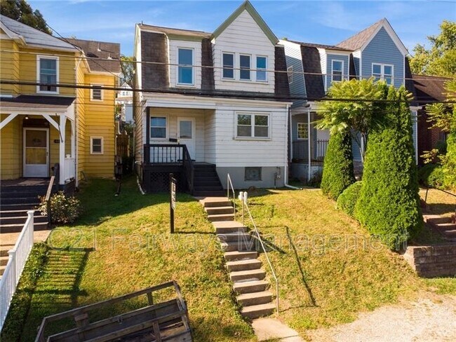 Primary Photo - 1222 Rodgers St