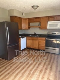 Building Photo - 2577 Sandbury Blvd