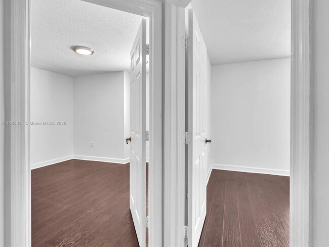 Building Photo - 2771 Treasure Cove Cir