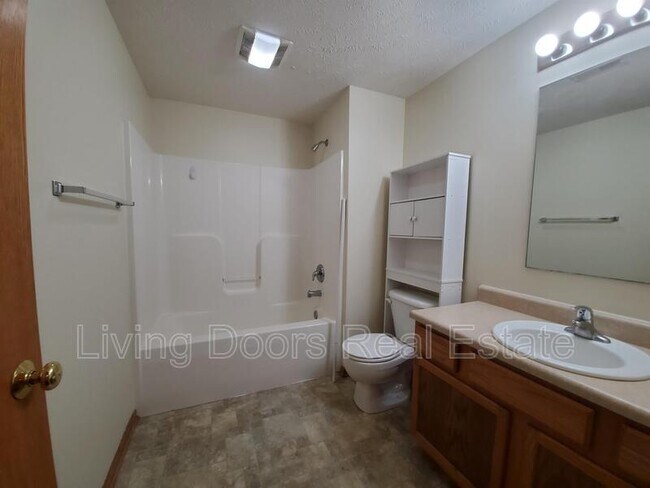 Building Photo - 6441 Whitewater Ln