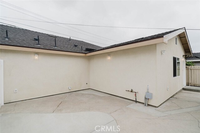Building Photo - 9628 Keokuk Ave