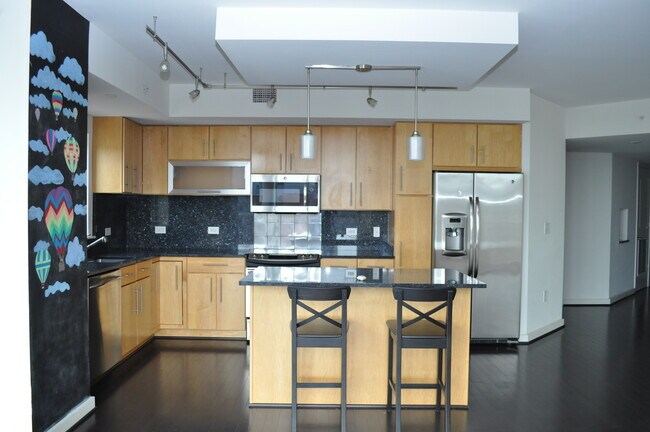 Primary Photo - 1025 First St SE