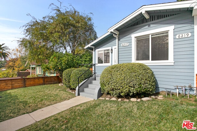 Building Photo - 6217 Poppy Peak Dr