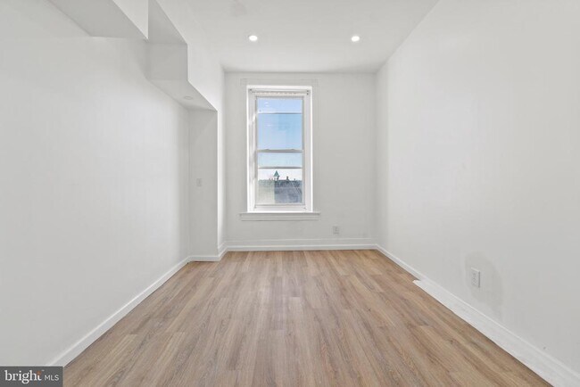 Building Photo - 1602 S Broad St
