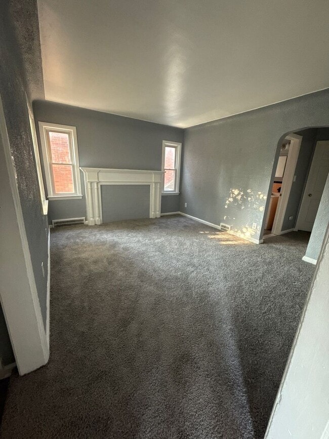 Building Photo - 3 Bedroom Home In Detroit