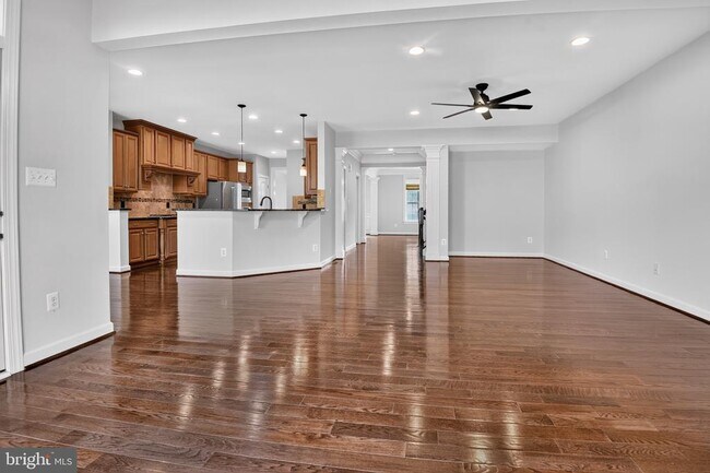 Building Photo - 24949 Earlsford Dr