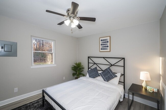 Building Photo - 2314 S Roxboro St