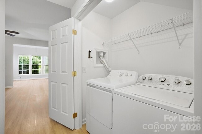 Building Photo - 3028 Misty Harbor Cir