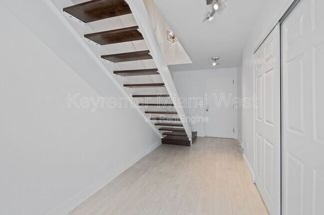 Building Photo - 2977 McFarlane Rd