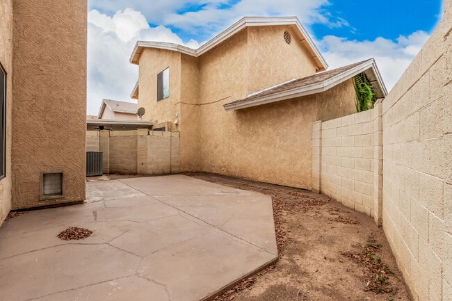 Building Photo - 3 bed 2.5 bath Single Family Home - Union ...