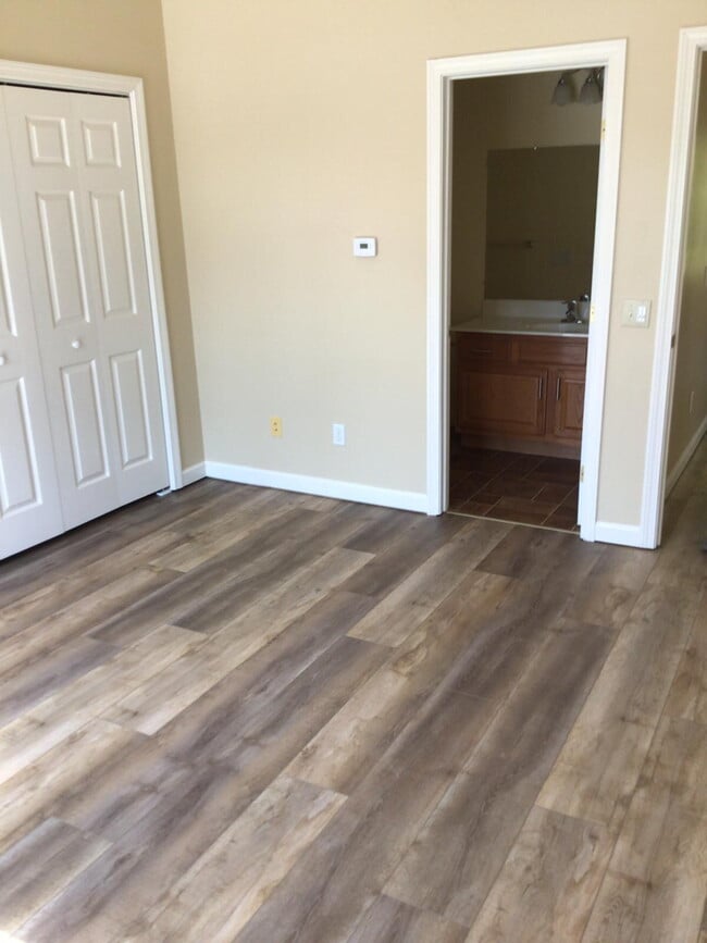 Building Photo - "Discover Spacious Comfort at 36-1 Leo's Way: 3-Bedroom Haven with 2.5 Bathrooms in Alburgh, VT!"