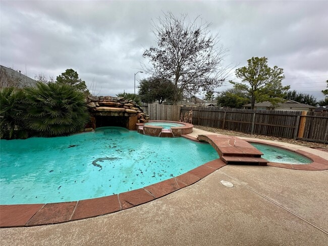 Building Photo - 17002 Irish Oaks Ct