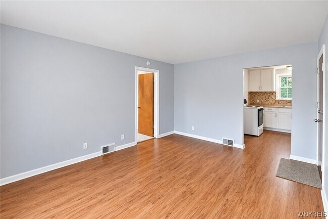 Building Photo - 1455 Sheridan Dr
