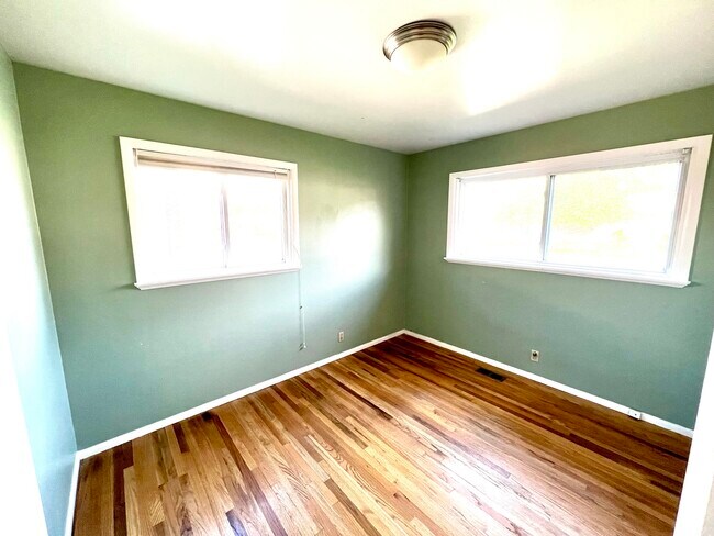 Bedroom 2 looking in - 3096 S Marie Cir