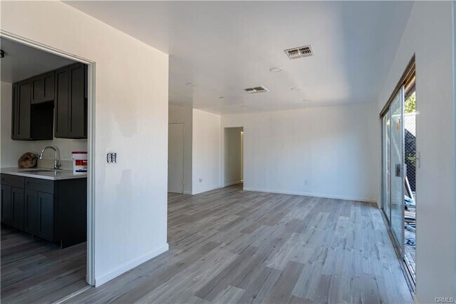 Building Photo - 17955 Cantara St
