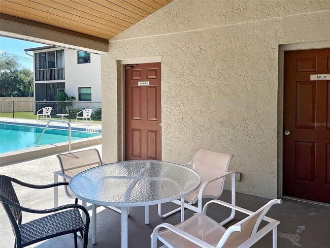 Building Photo - 7237 Cloister Dr