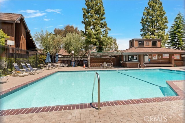 Building Photo - 1530 Stonewood Ct