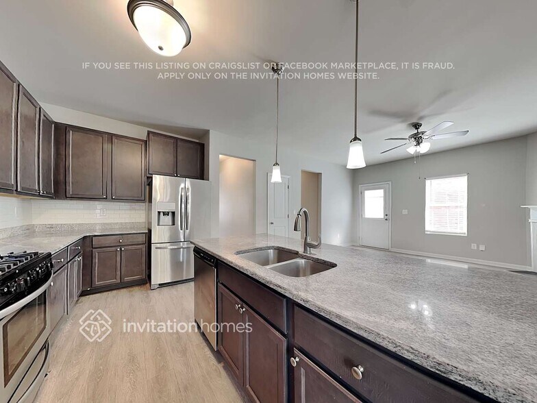 Building Photo - 204 Addy Ln