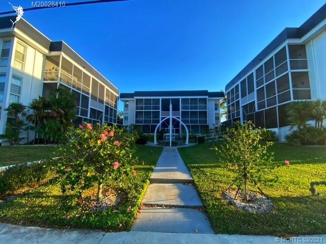 Building Photo - 630 SE Ocean Blvd