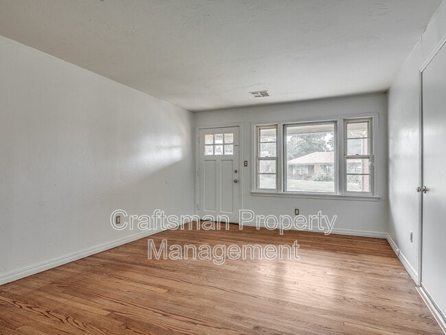 Building Photo - 1711 Brighton Ave