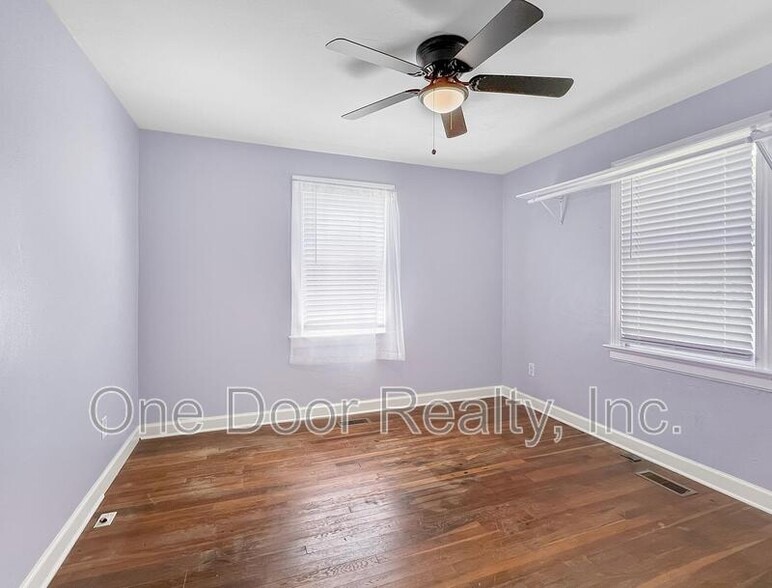 Building Photo - 703 Maupin Pl