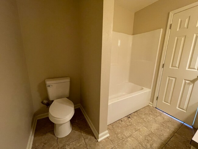 Building Photo - 326 Summer Ridge Loop