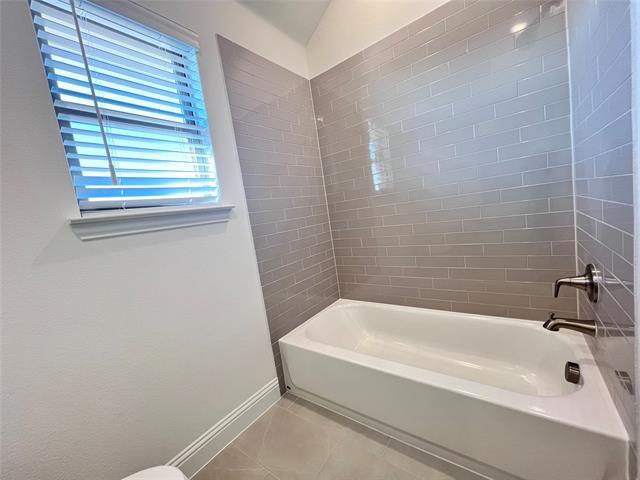 Building Photo - 1805 Willowhurst Ln