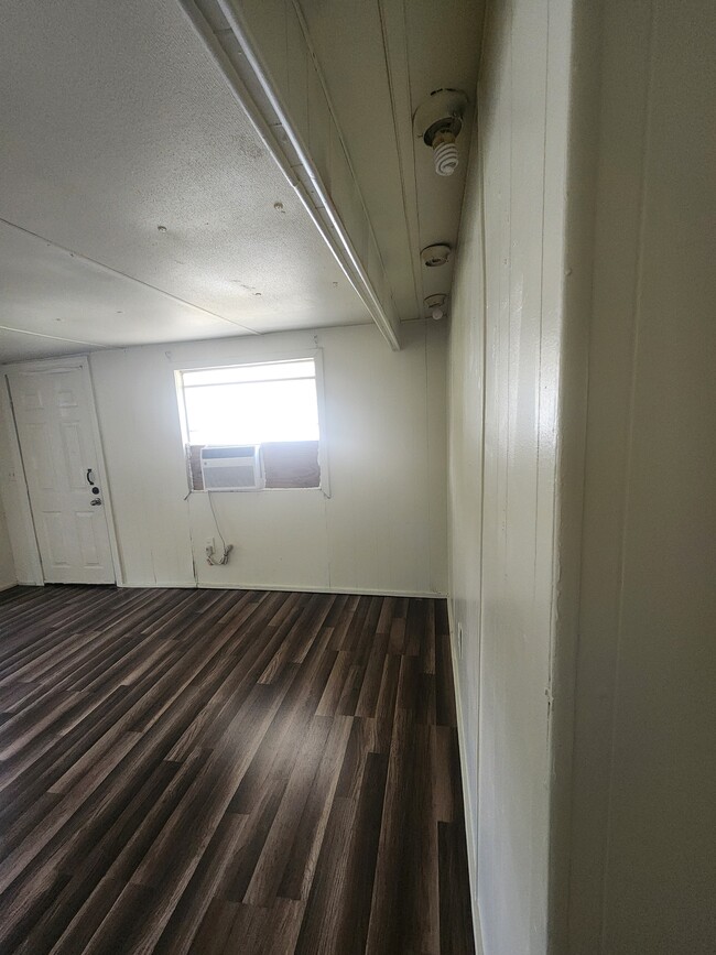 Building Photo - 1461 33rd St NW