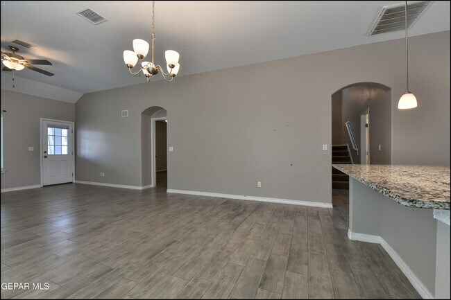 Building Photo - 917 Odle Pl