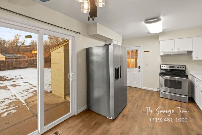 Building Photo - 210 Kilmer Ct