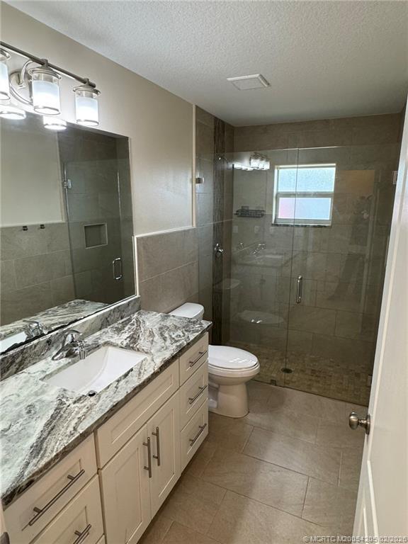 Building Photo - 842 NW Tremont Ave