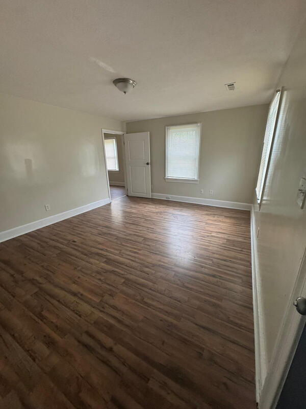 Building Photo - 809 Fletcher Ave