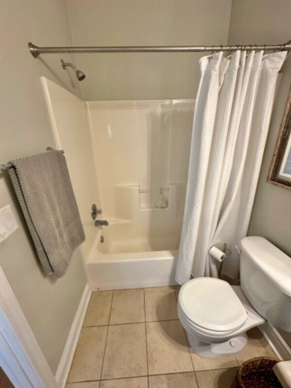 Building Photo - 902 N Davis Hwy