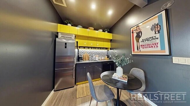 Building Photo - Modern Chic 2-Bedroom in Prime Prospect Lefferts Gardens – Near Prospect Park