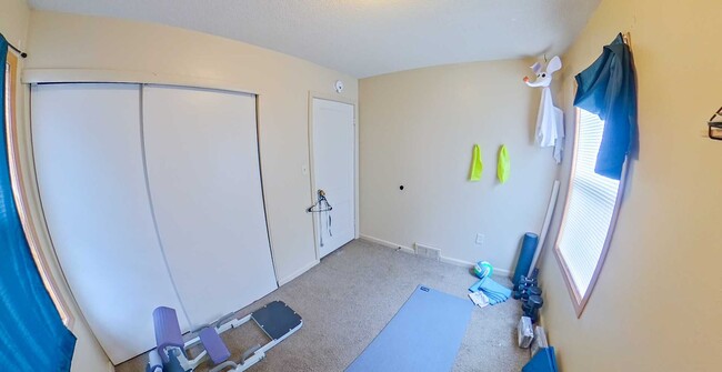 Building Photo - 3D Tour Available - Washer & Dryer Include...