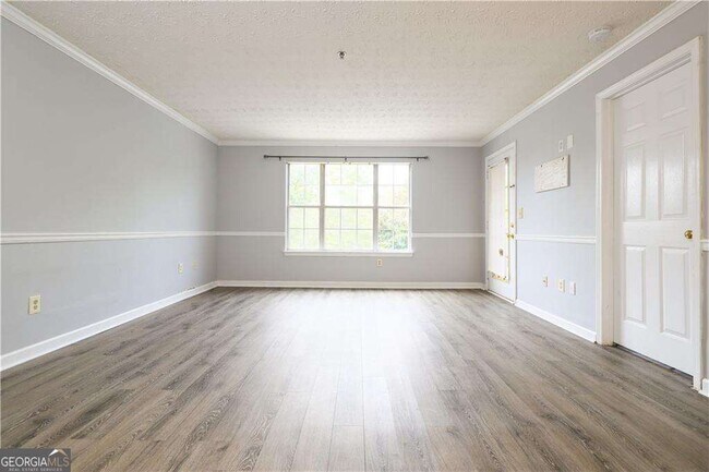 Building Photo - 225 Bentley Pl