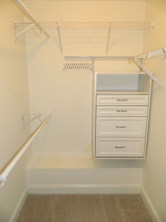 Building Photo - 9515 Berwick Ct