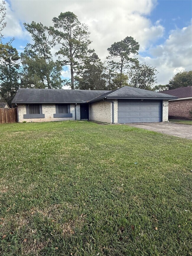 Building Photo - 15222 Flamingo Park