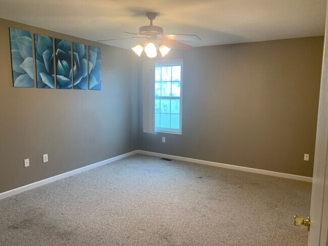 Building Photo - 1 Floor Living! Wheatland Condo 2 Bed 2 Ba...