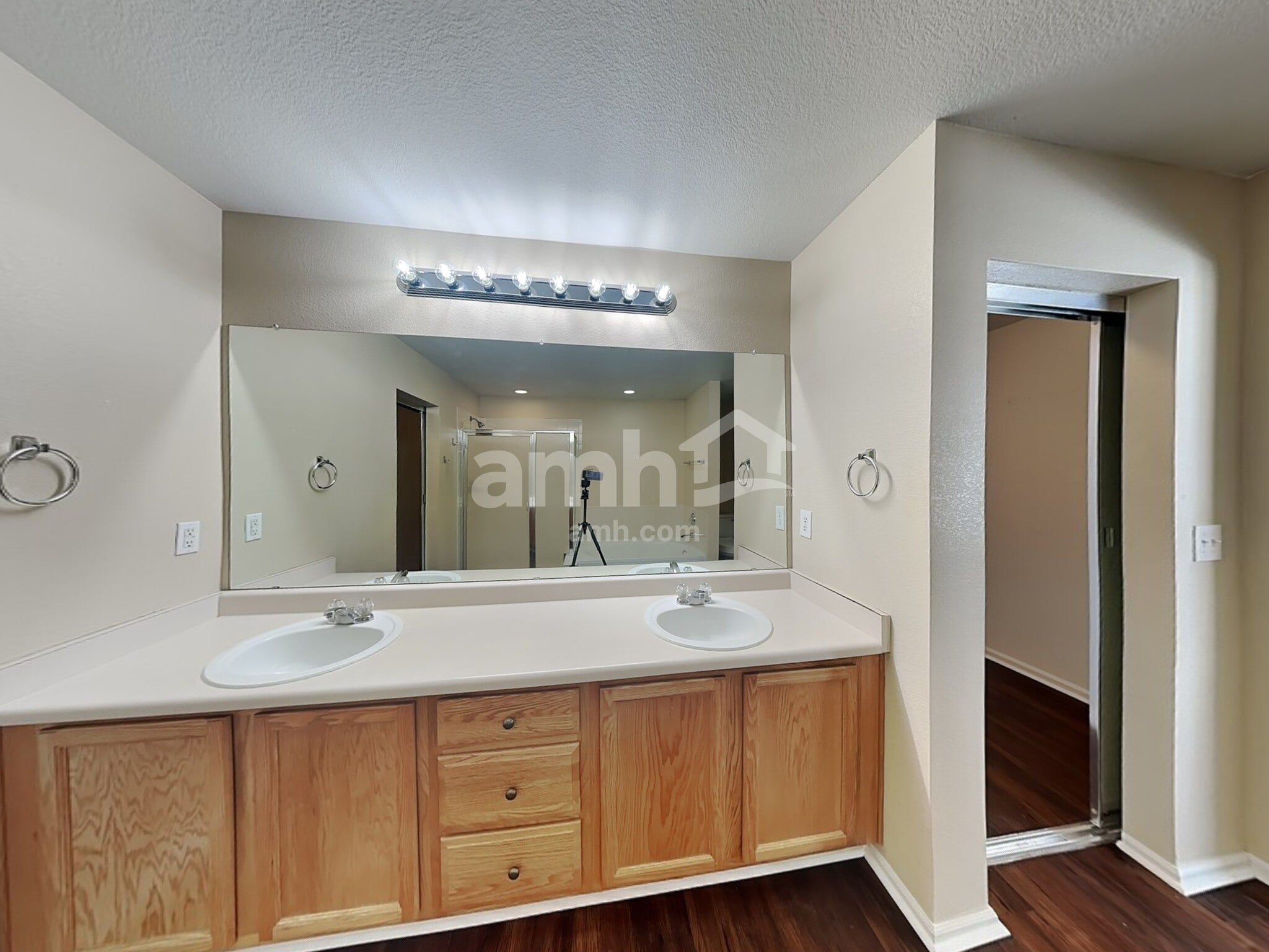 Building Photo - 21607 E 53rd Pl