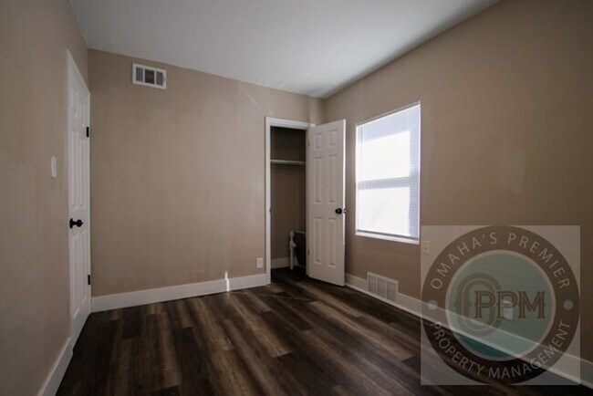 Building Photo - Discover 3309 S 32 Avenue in Omaha, NE