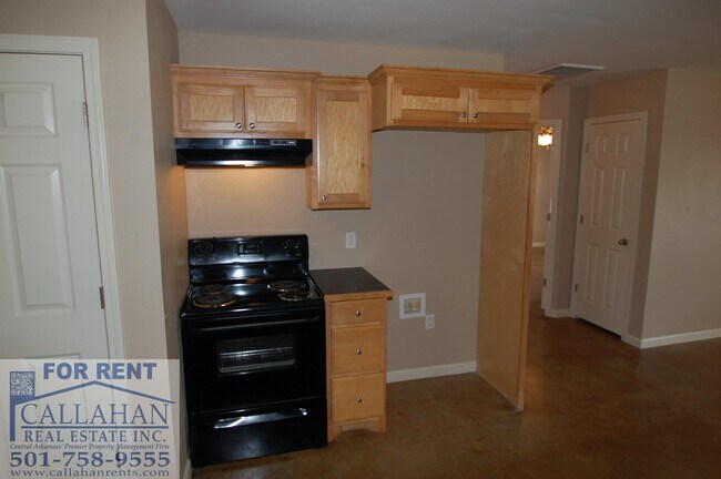 Building Photo - 8005 Langer Dr