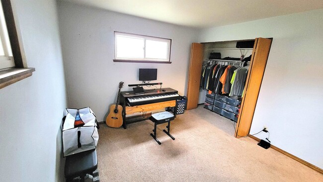 Building Photo - 4015 Claire St