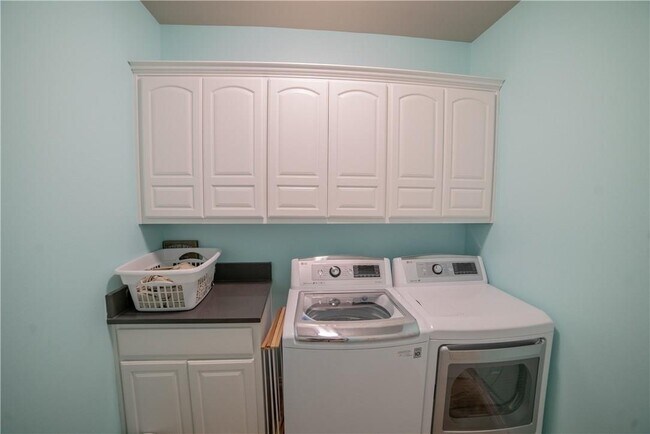 Building Photo - 3710 Monte Vallo Manor