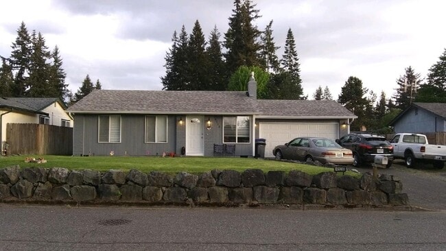 Building Photo - 3 bedroom home in Marysville!