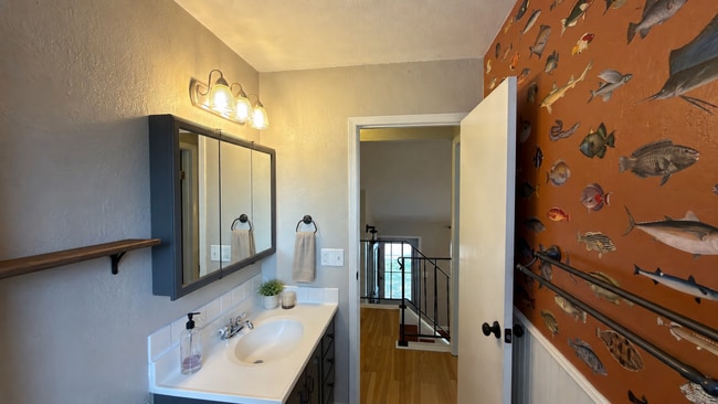 Building Photo - 1202 Paloverde Dr